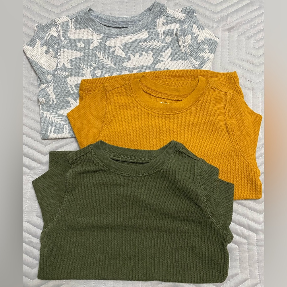 Boys Old Navy Long Sleeved Thermal Tees